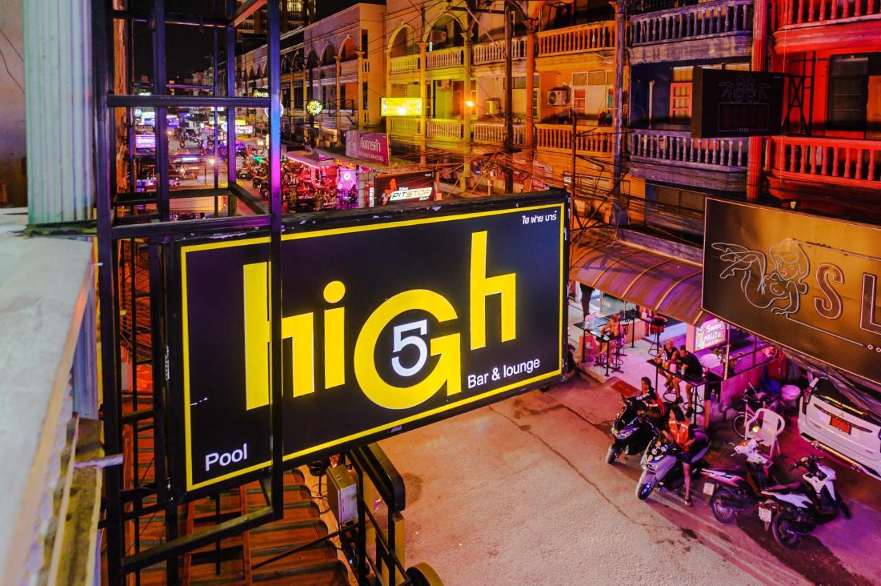 High5 Guesthouse 芭達亞 外观 照片